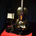 Сувенирная виолончель и Тибетский жезл. Фото 9